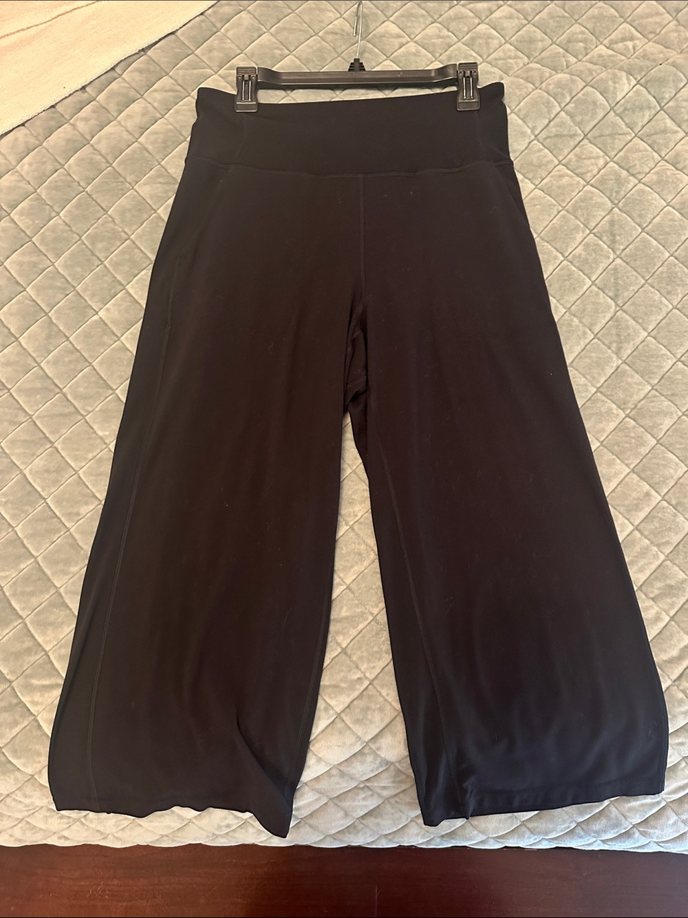 lululemon athletica Black Wide-Leg Cropped Pants
